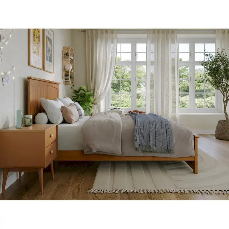 Lit plateforme bas avec pied de lit assorti